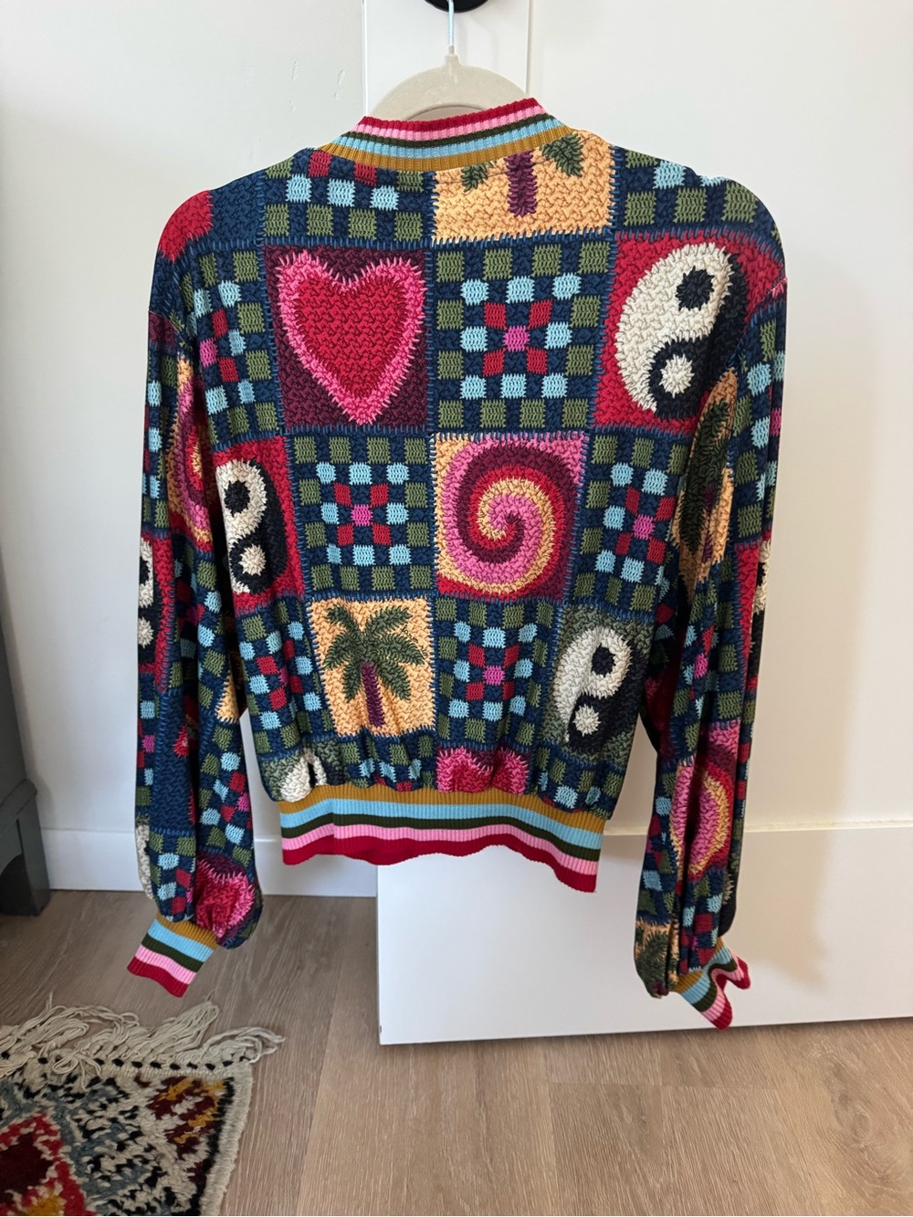 FARM Rio Multicolor Patchwork V‑Neck Button Cardigan - Picture 2 of 3